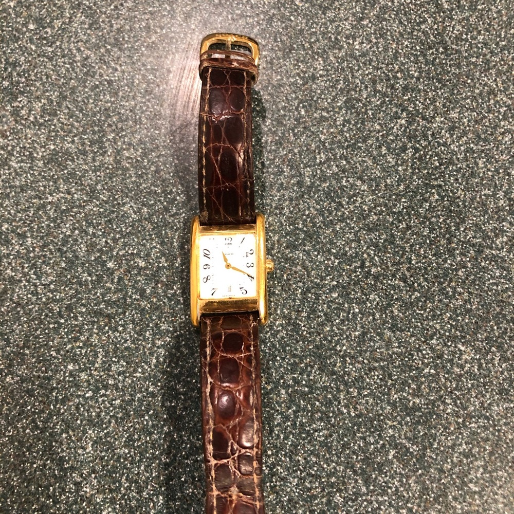 Coach tank watch ( preowned ) used few times